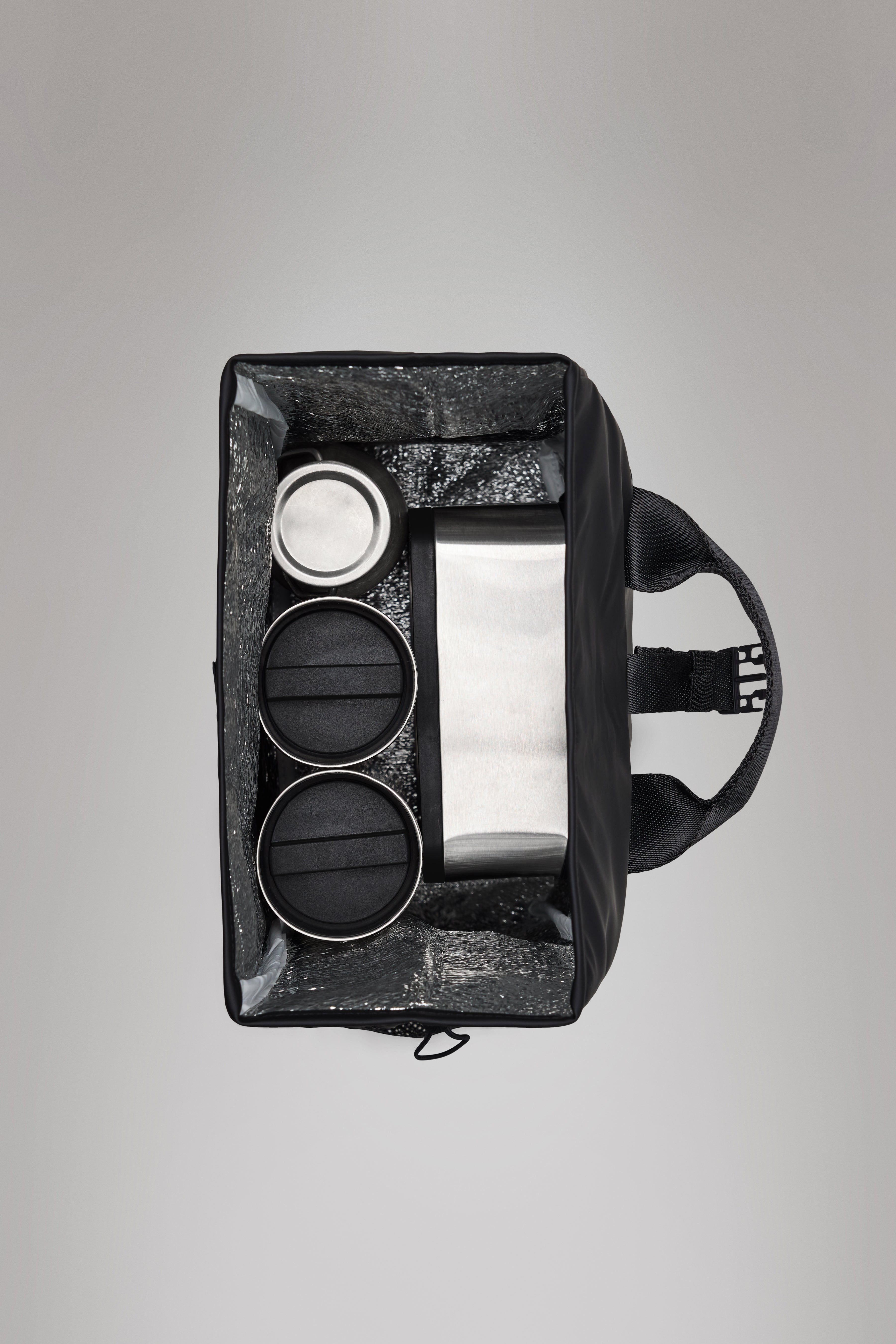 RAINS Lunch Bag Large Black 8L H38 x D14 x W24 cm Food Storage